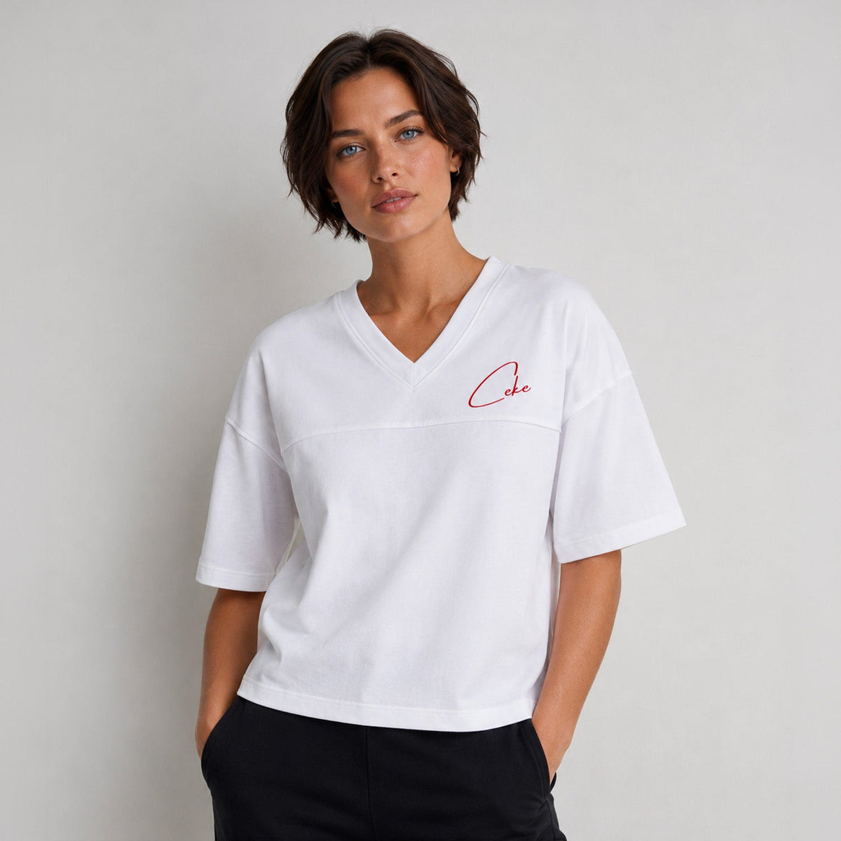 T-shirt oversize de mulher CeKe em algodão orgânico de 220 g, corte largo